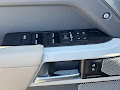 2024 Land Rover Defender X-Dynamic SE