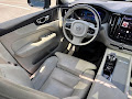 2024 Volvo XC60 Ultimate Dark Theme